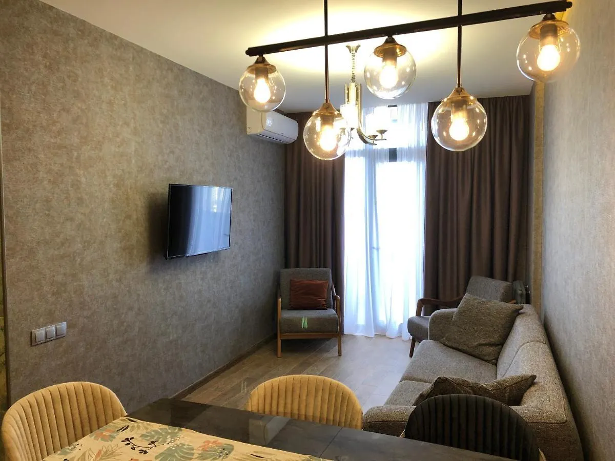 באטומי Sunrise Apartments 573
